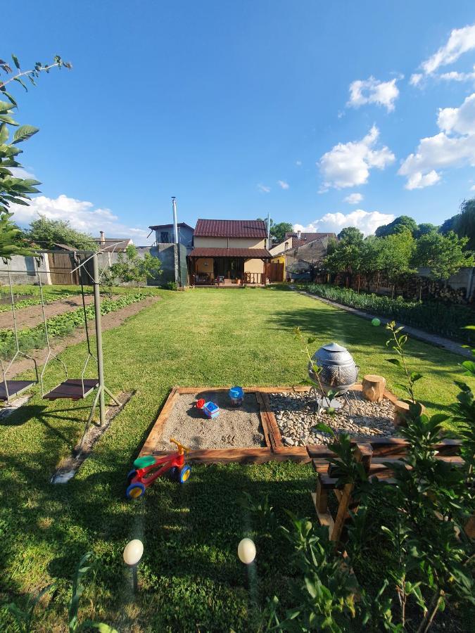 Casa De Vacanta Ayan Hărman Exterior photo
